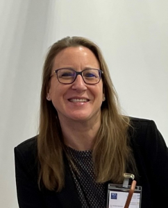 Dr. Nicole Büchner